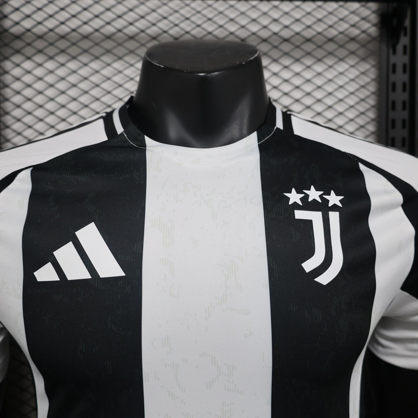 Juventus 2024-2025 Home Jersey