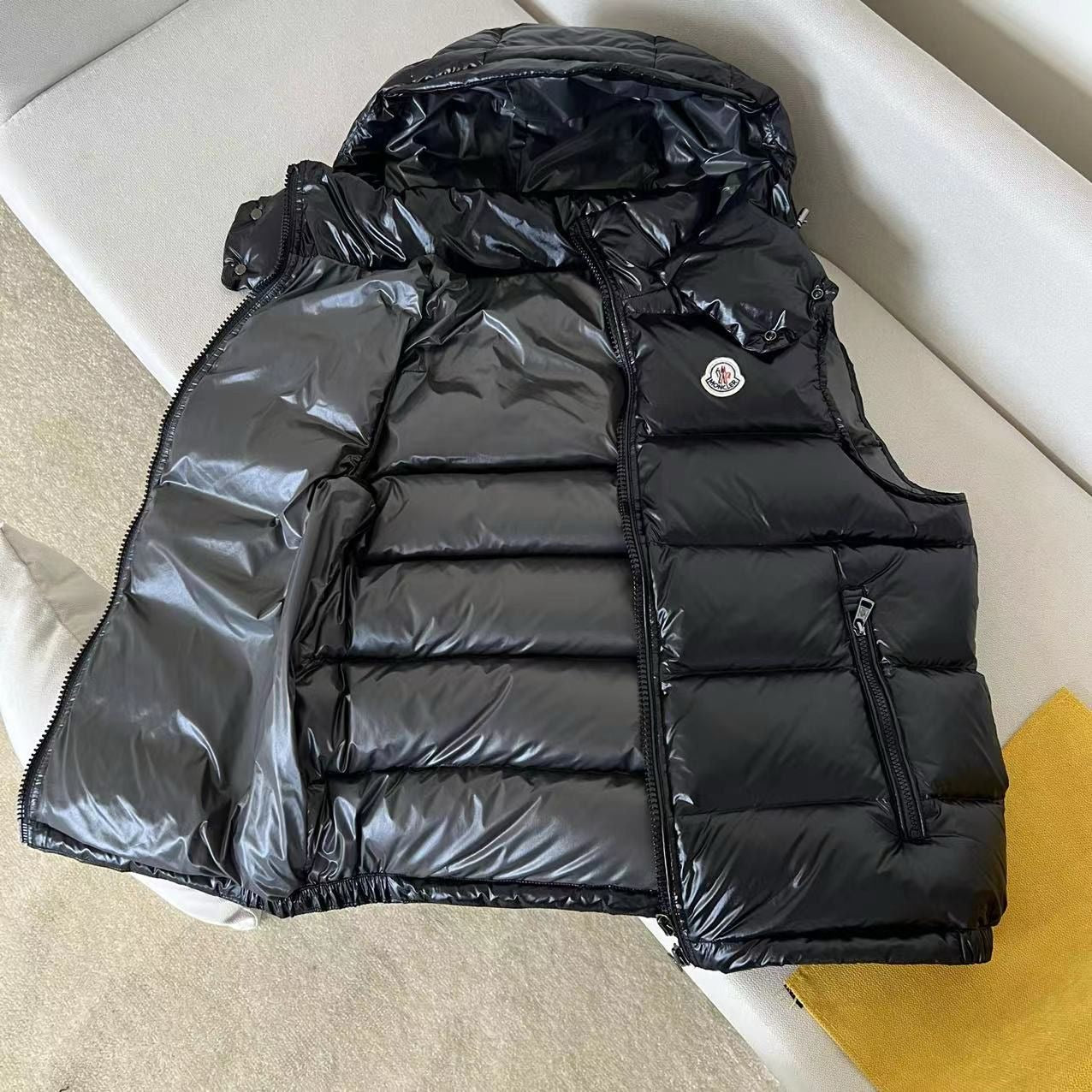 MCLR sleeveless jacket